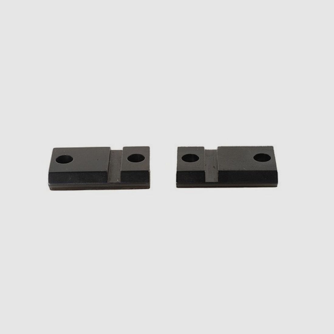 Leupold QRW bases 2-piece glossy black for Savage SA/LA