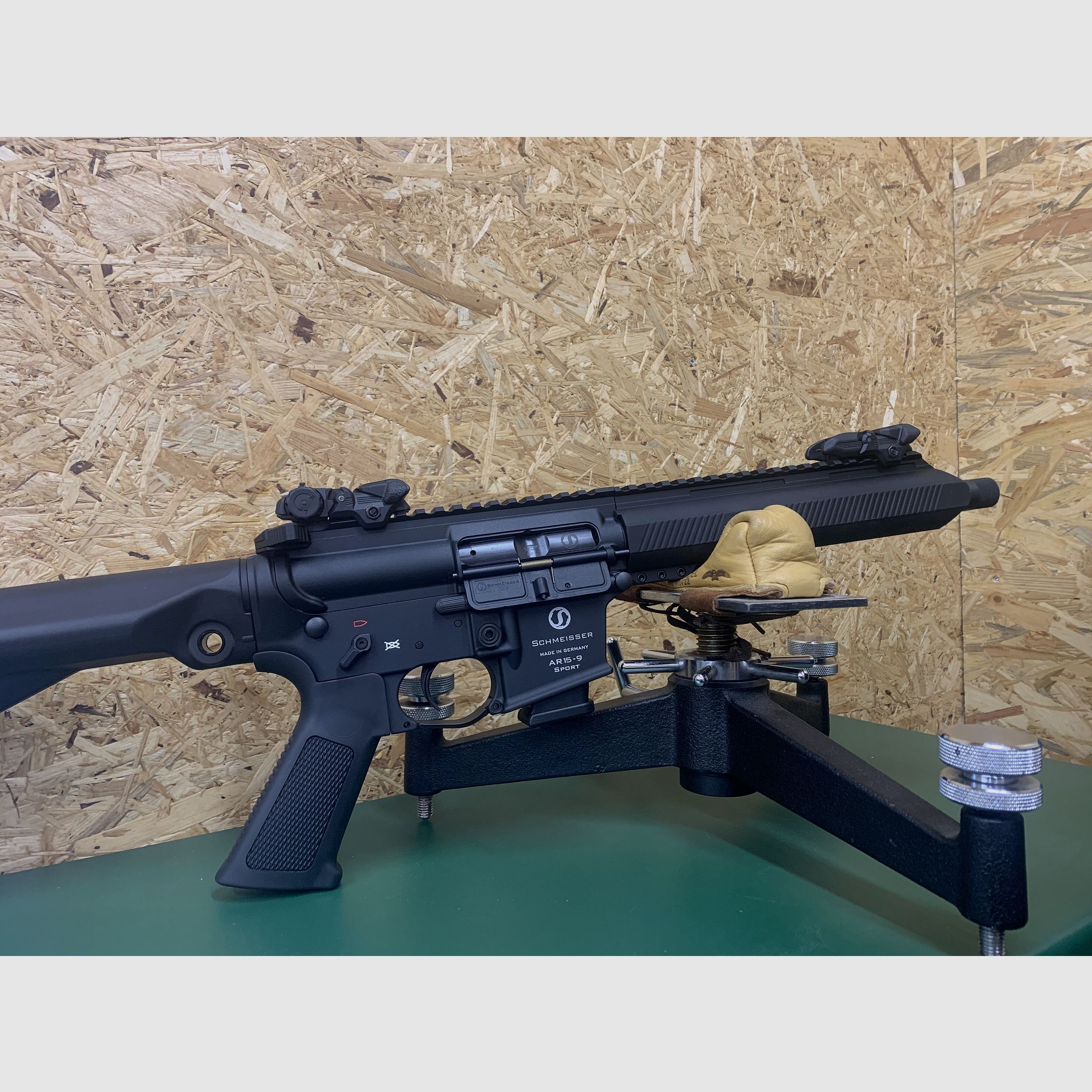 Schmeisser	 AR15-9 Sport S