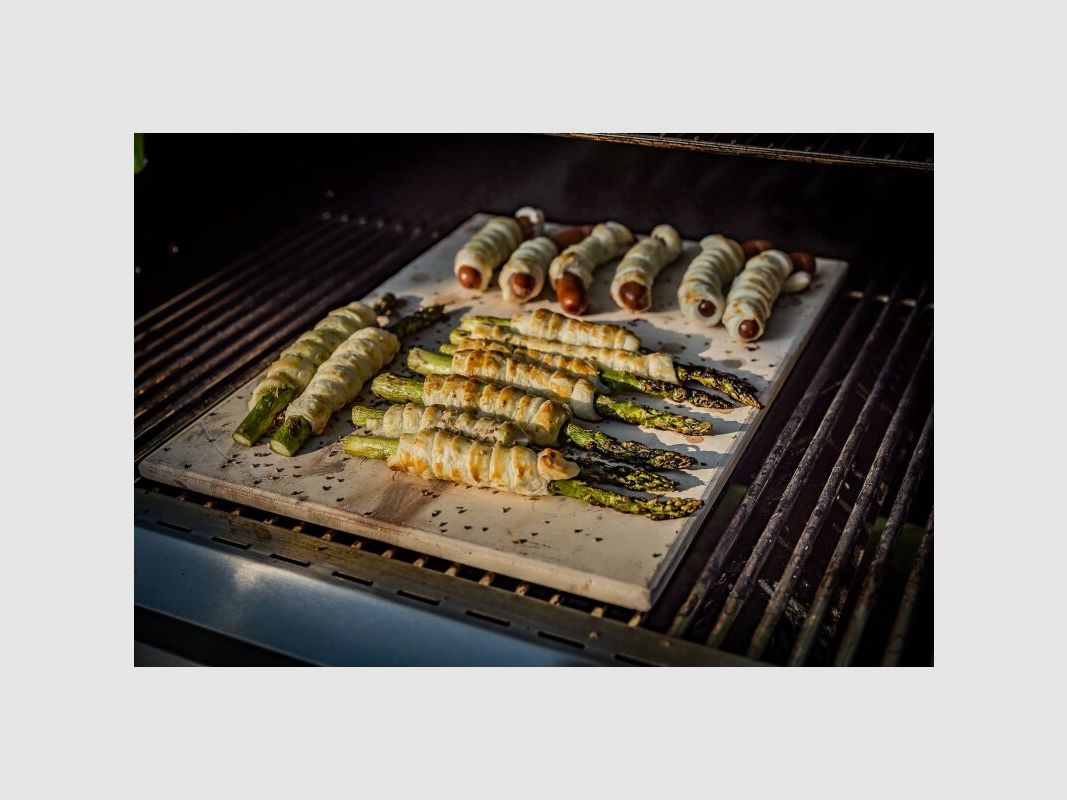 Grillfürst Gasgrill G310G mit Guseisen Rosten