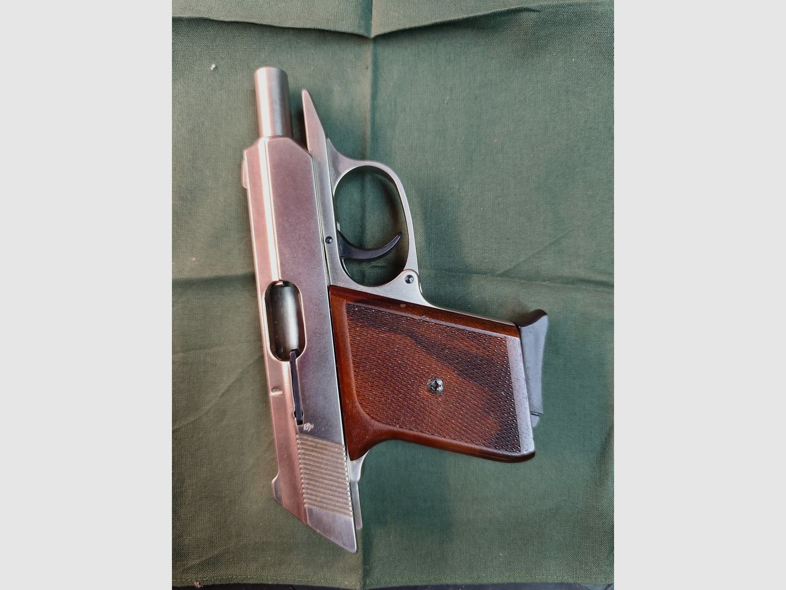 Röhm RG 9 8mm Níquel Mangos de Madera P.A.K. 413 Arma de Colección