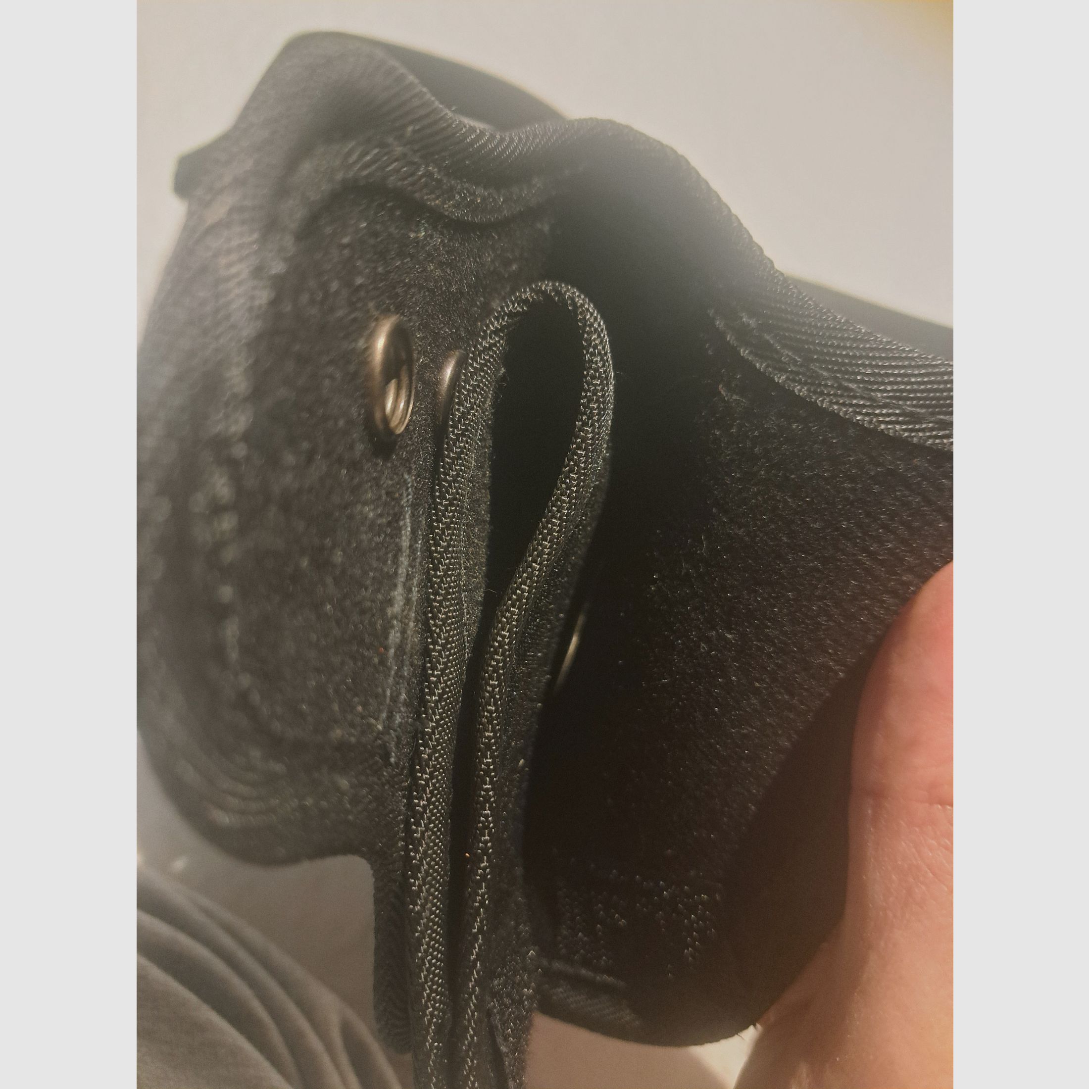 Funda de hombro Cordura para revólver .357 Magnum usada