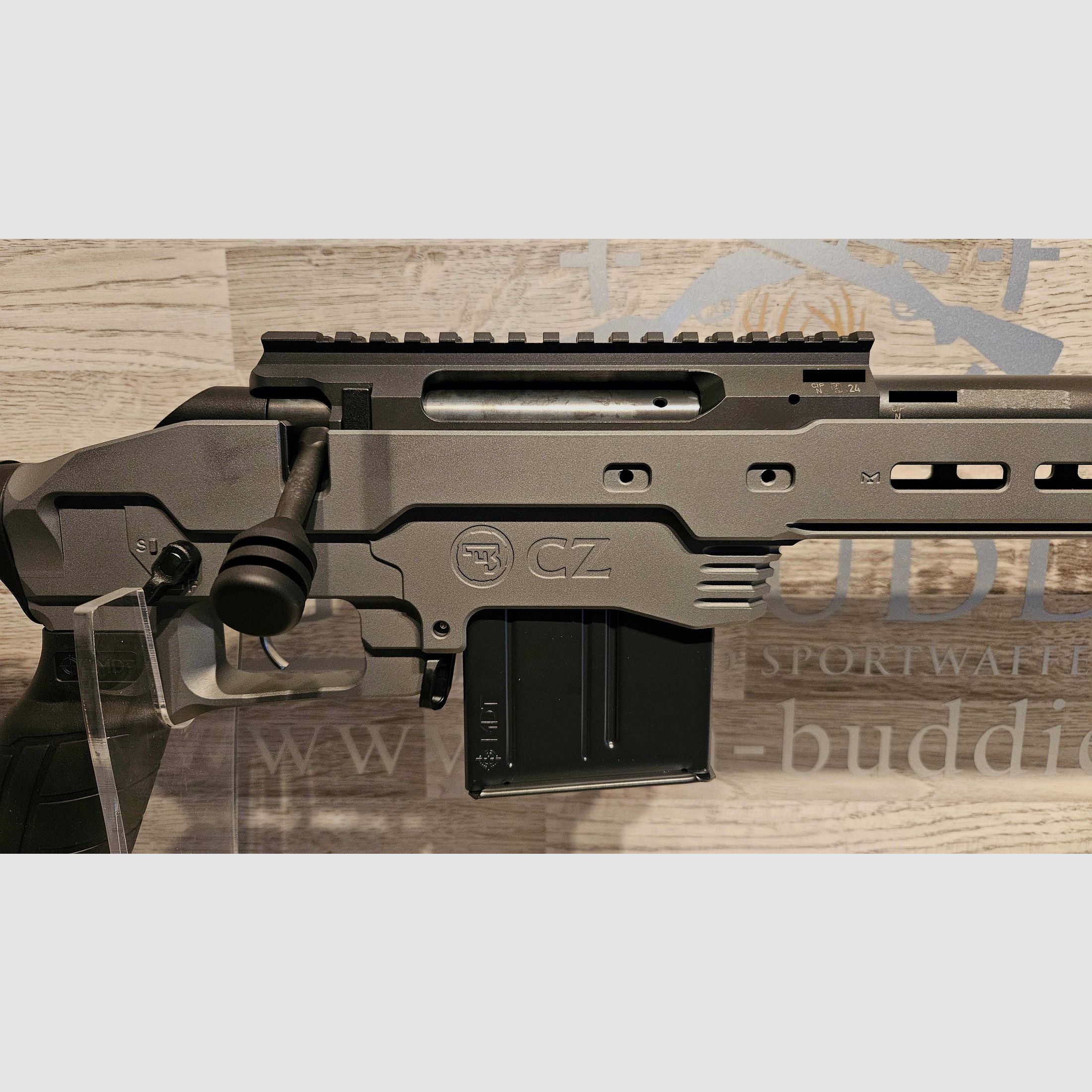 CZ600 MDT Grigio Cal. .308Win. Fucile da competizione a prezzo speciale - Nuovo dal commercio specializzato