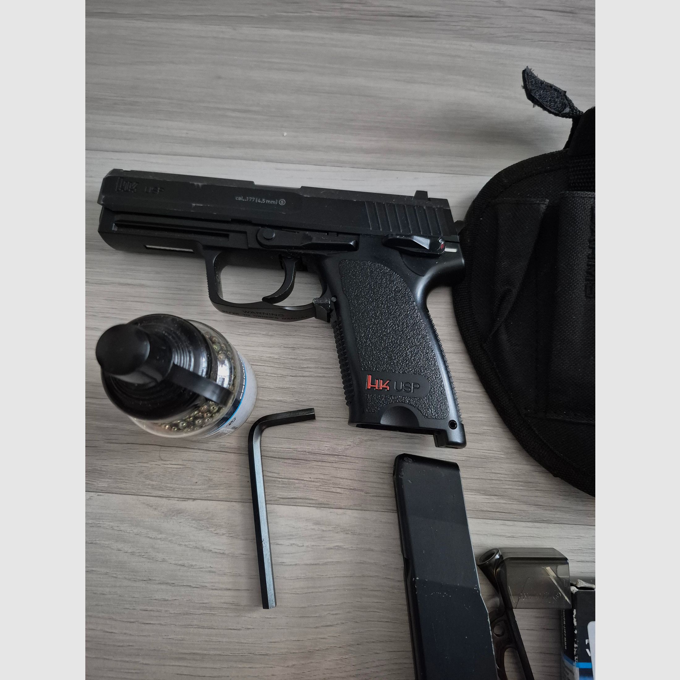 Heckler und Koch USP CO2 mit Zubehör , Bild 3 von 4