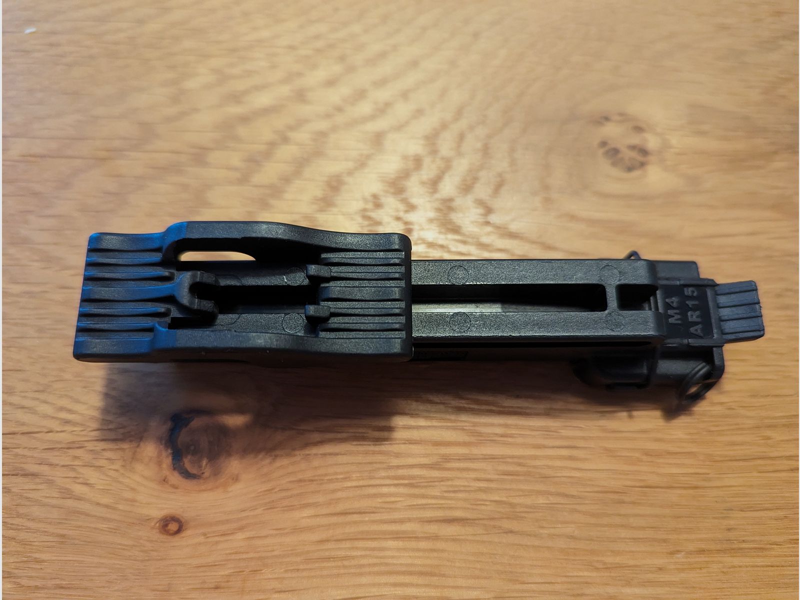 MAGLULA StripLula AR15 M4 223. Remington 5,56 Magazinladehilfe Schnellladehilfe Ladehilfe