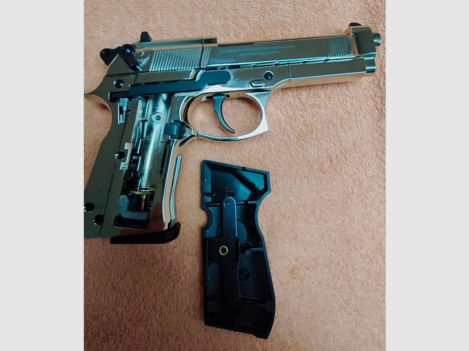 Beretta 92fs co2 Chrome 