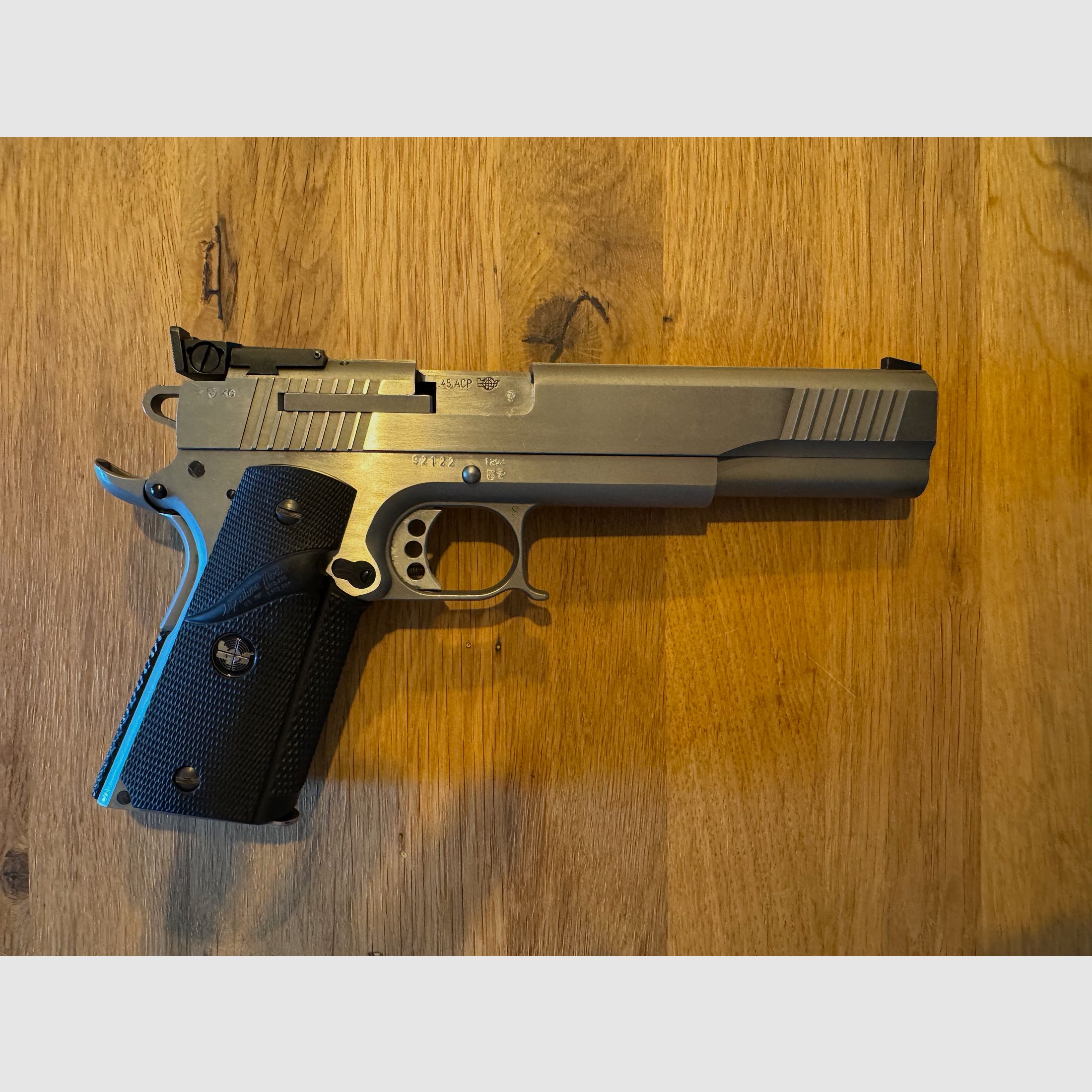 KPS Omega Match – .45 ACP + 9 mm Wechselsystem, je 2 Magazine