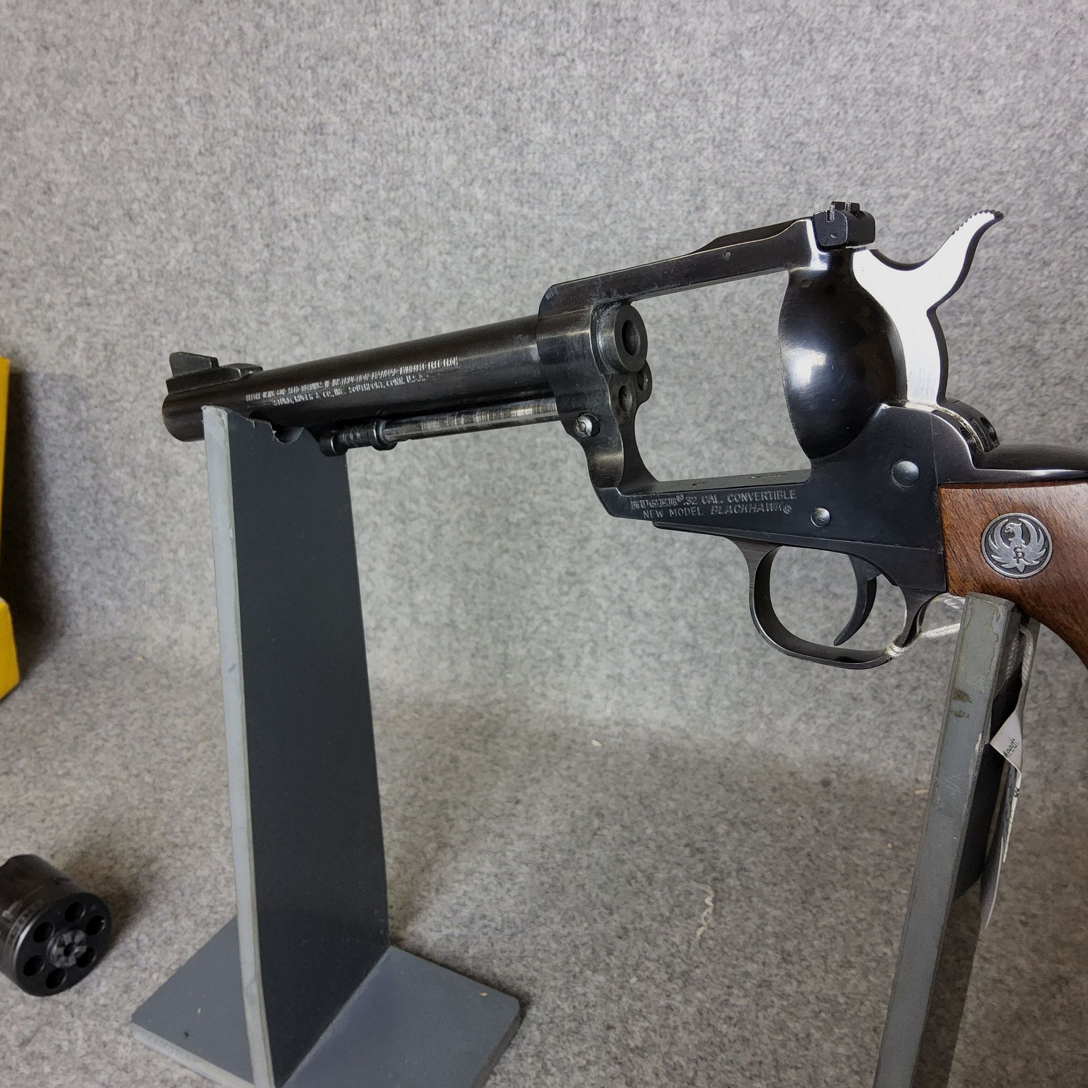 Ruger	 Black Hawk new model-Wechseltrommel 32 H&R Mag.