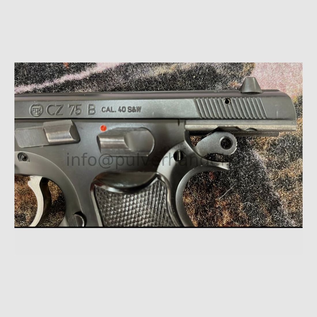 CZ 75 B as new pistol with interchangeable magazine in case .40S&W with automatic firing pin safety