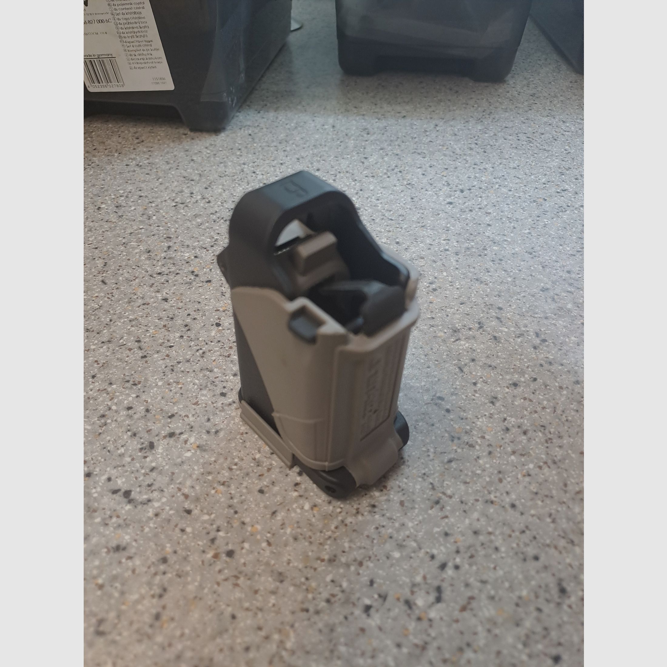 MAGLULA Speedloader/Magazinlader22UpLULA Pistol Mag Loader 62B22lr doppelreihige und  einreihige Magazine