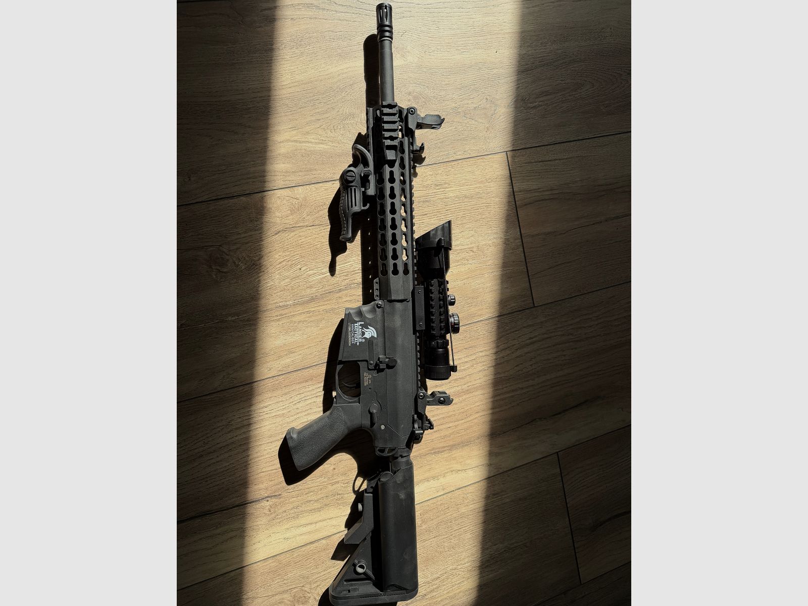 Airsoft M4 Lancer Tactical 