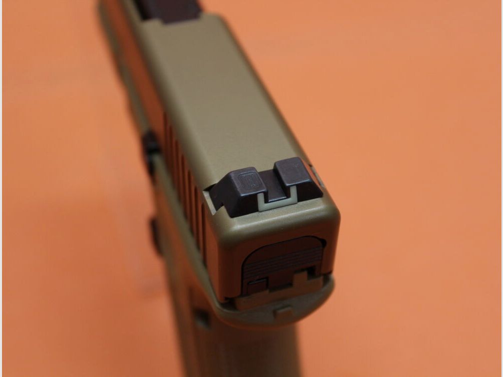 Glock Ha.Pistole 9mmLuger Glock19X Coyote (Typ Gen5) 102mm Lauf/ 2 Reservemagazine (9mmPara/9x19)