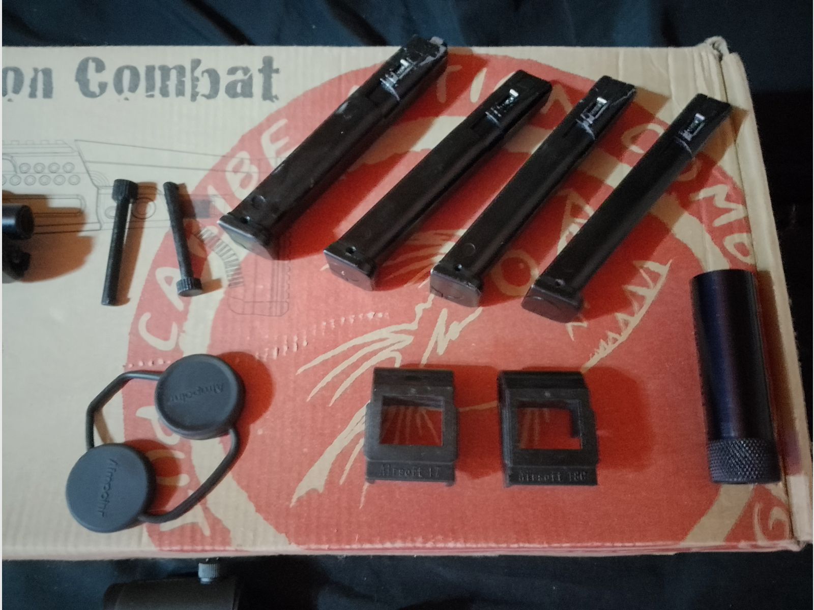 RAM Cal .43 Combat (Glock) + 4 Magazine + Aps Caribe Action Conversion Kit T1-Socom Visier und Zubehör Co2 Rubberballs Paintballs