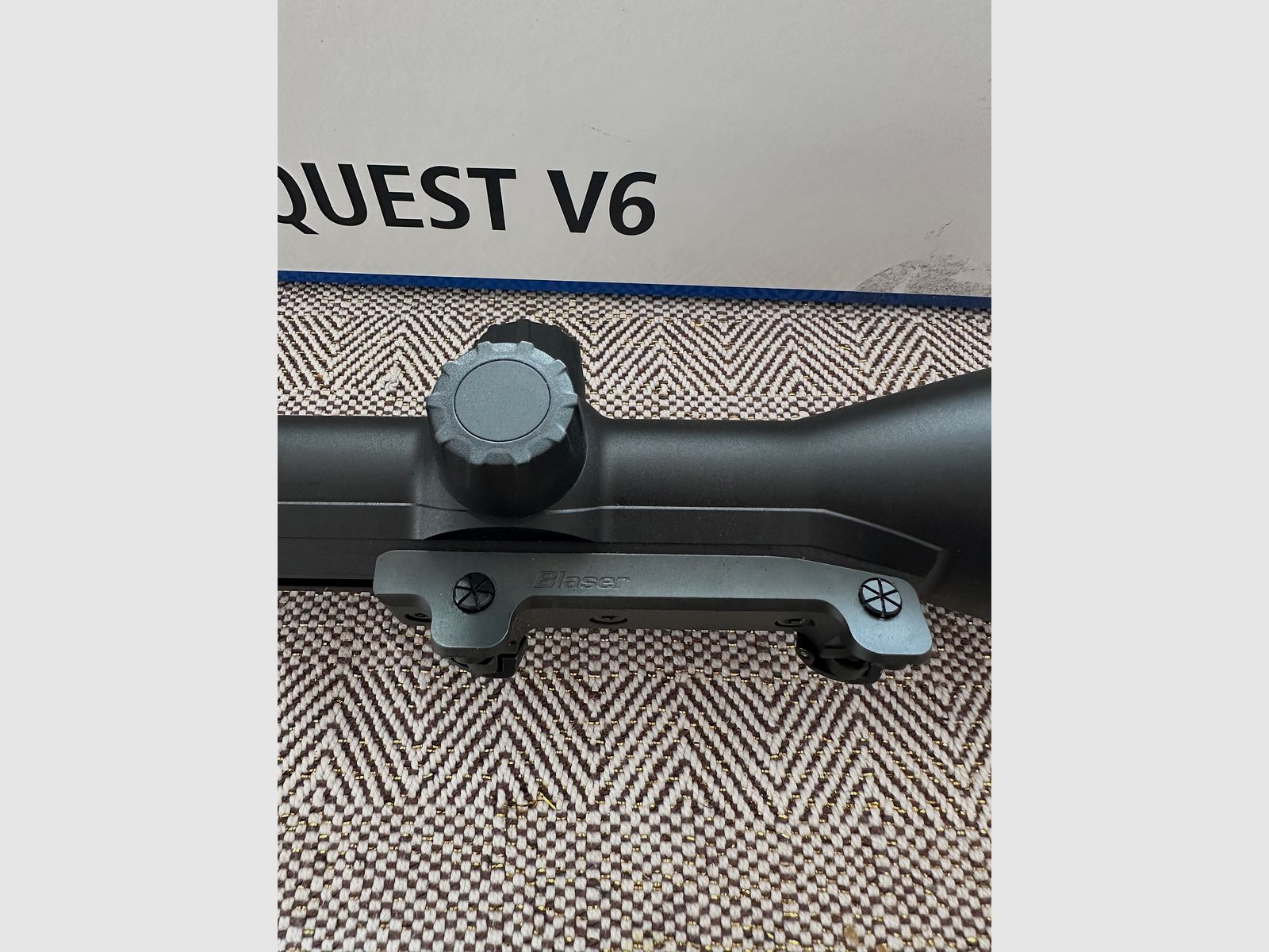 Zeiss Conquest V6 2-12x50 M con guida - come nuovo e ben curato