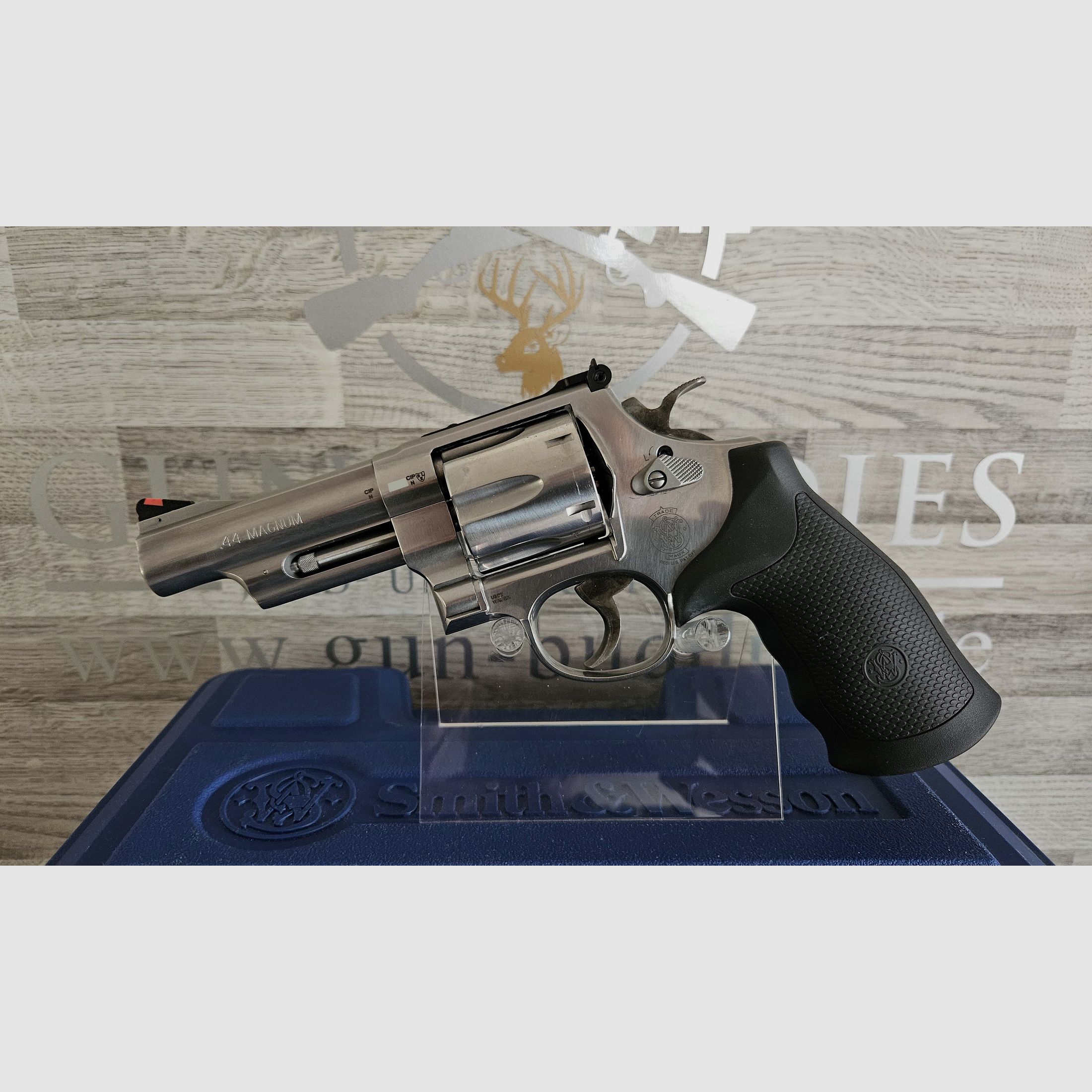 Revolver Smith&Wesson 629-6 Longueur du canon 4" Cal. .44Mag Acier inoxydable - frais de port offerts ! - Produit neuf du commerce spécialisé
