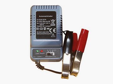 Ladegerät für Akkus 6-12 V