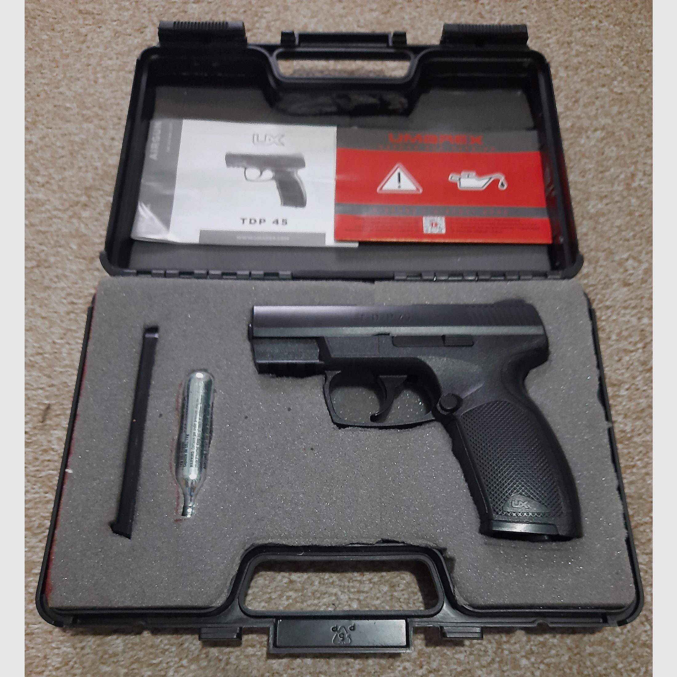 UX TPD 45 BB Pistola