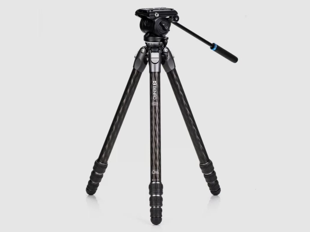 BENRO TORTOISE 34CLV CARBON TRIPOD + HEAD S4PRO + SPIKES, image 1 of 9