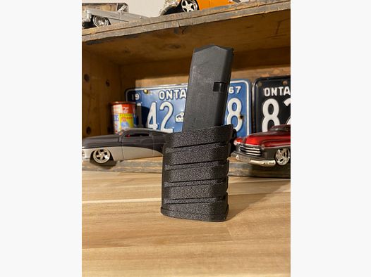 Magazinverlängerungen / Griffstück für Schmeisser AR15-9