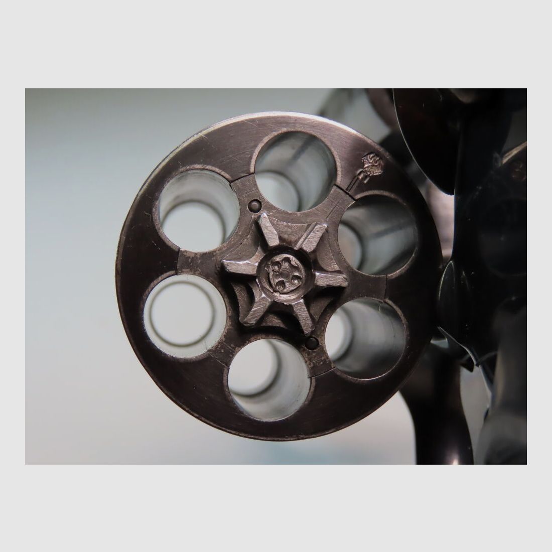 Colt Python 6" cali z 1971 roku