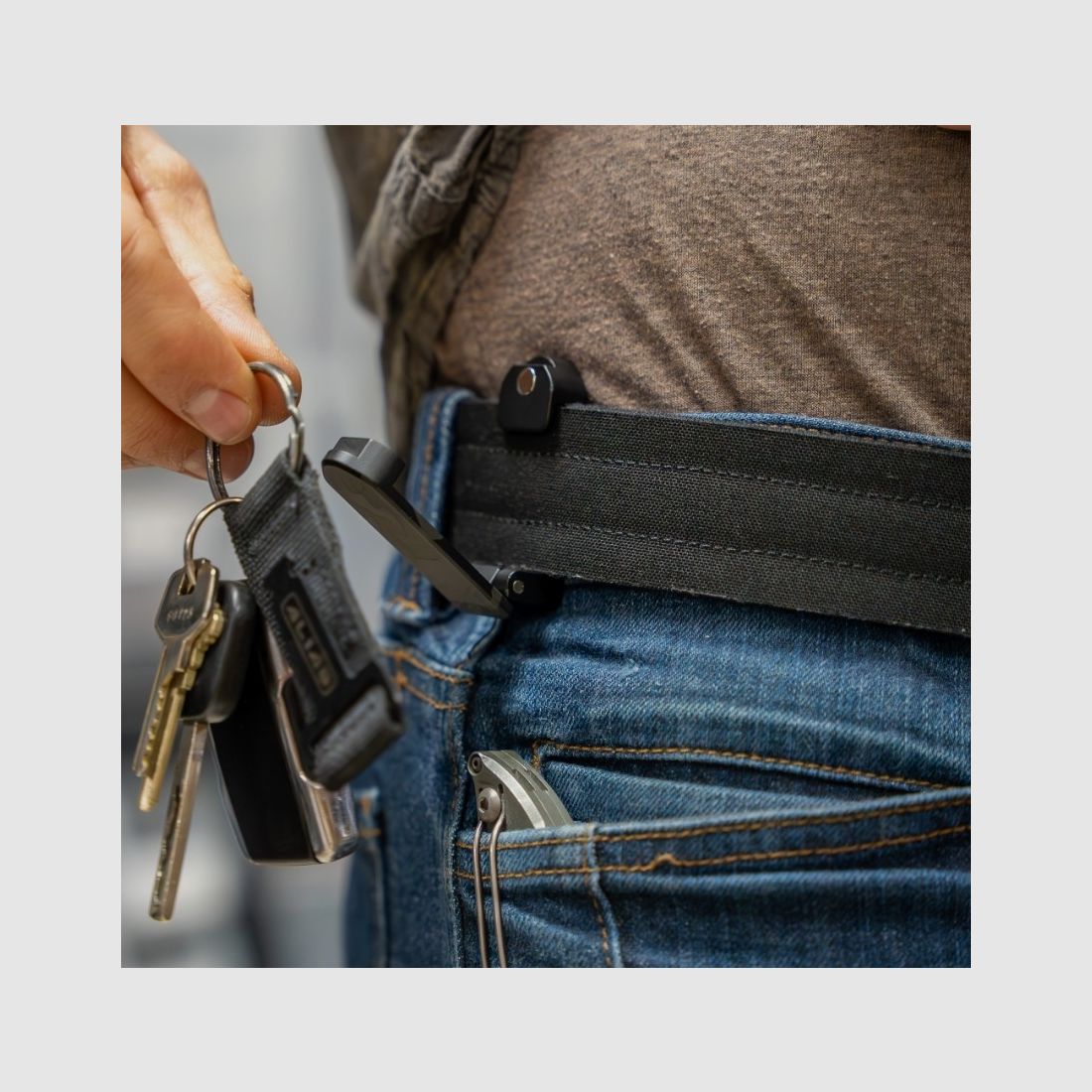 NEOMAG - Magnetowy klips do paska TacTrap EDC