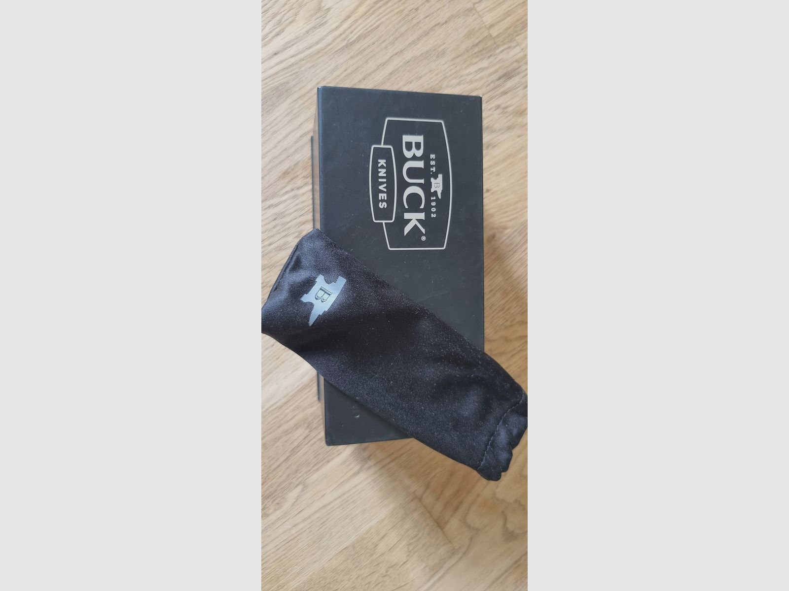 Buck 110 Hunter Pro neusilber silber