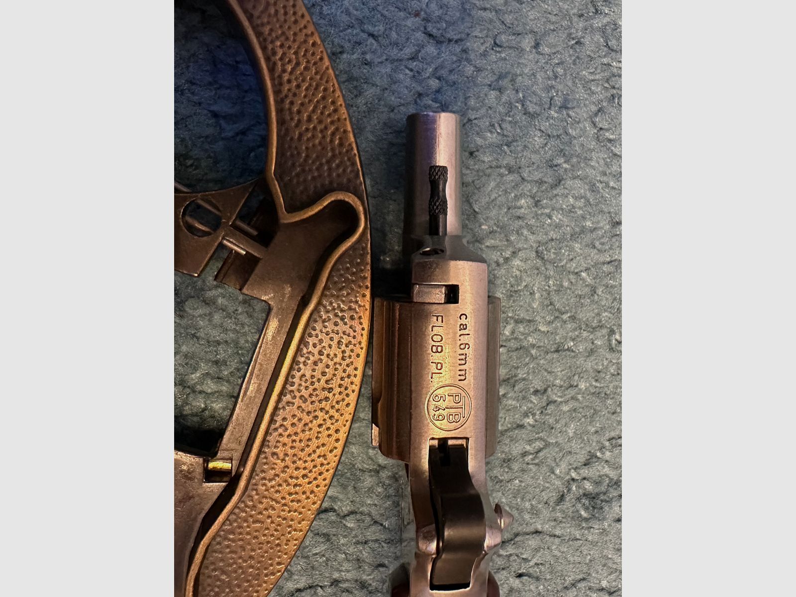 Röhm Little Joe mit Gürtelschnalle 6mm Flob 