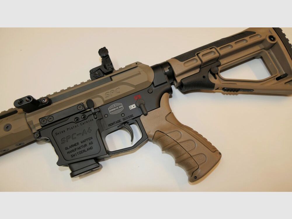 GWMH Selbstladebüchse GWMH SPC-HUNTER A4 10" (SWISS PISTOL CARBINE) FDE Kal.9x19 AR15 Glock Magazin