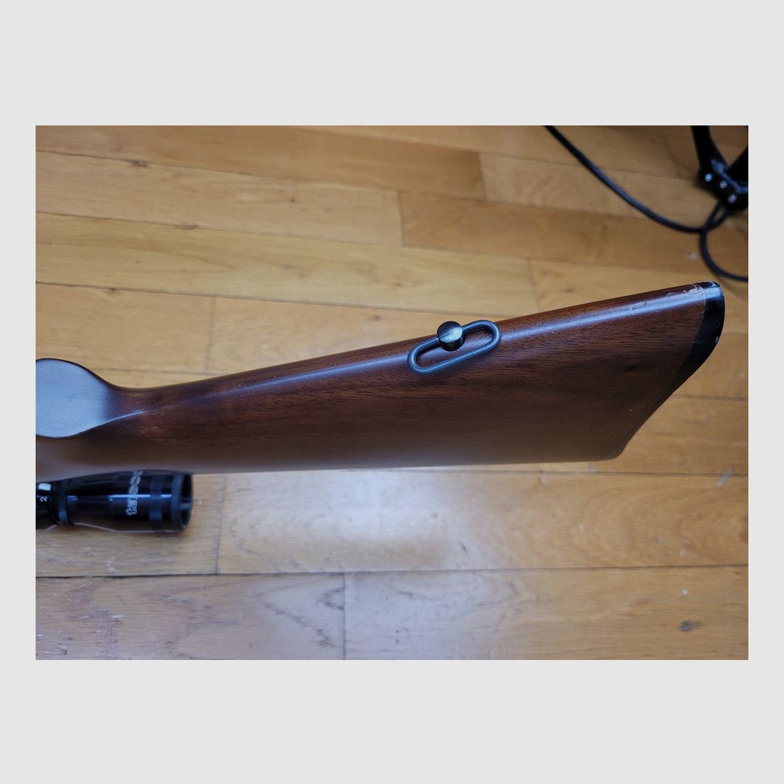 Sehr schöne Selbstladebüchse Unique – Modell X51 Bis – Kal. 22LR – Magazin 10 Schuss – Tasco 3-8 x32 Zielfernrohr „Made in Japan“! – TBE ++, Bild 10 von 23