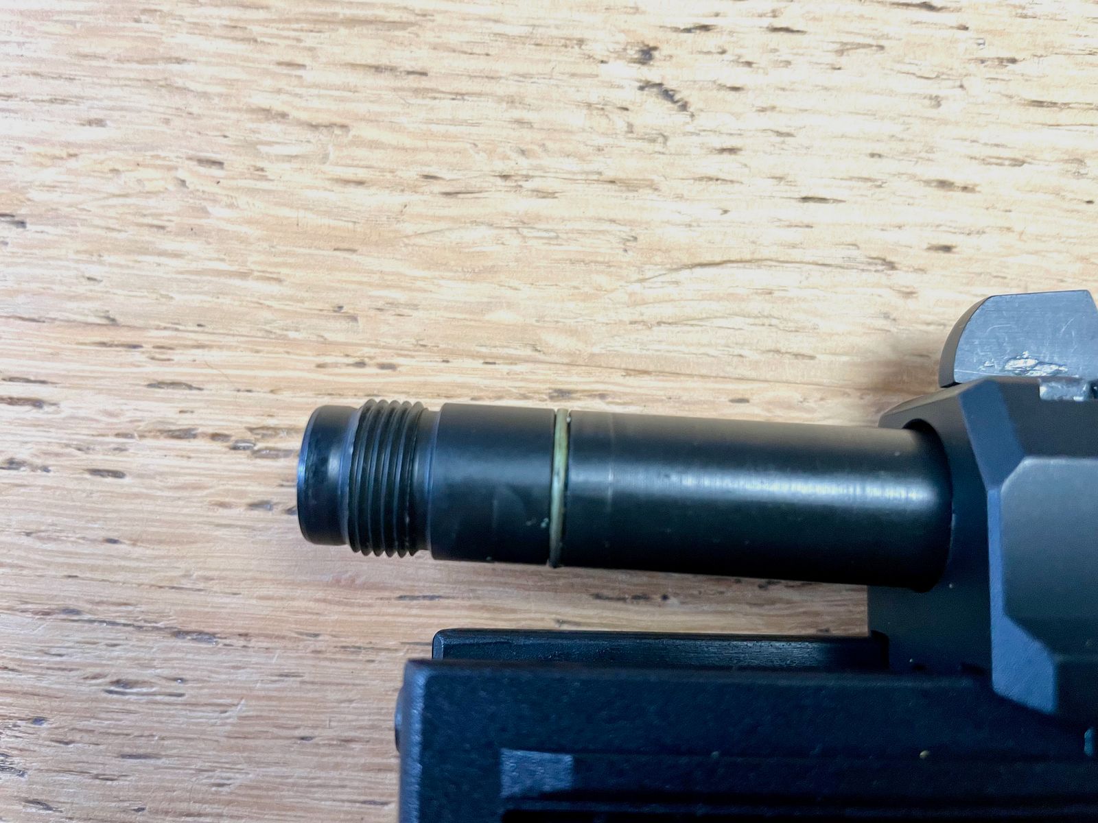 Pistola Heckler & Koch HK USP Tactical - 9mm