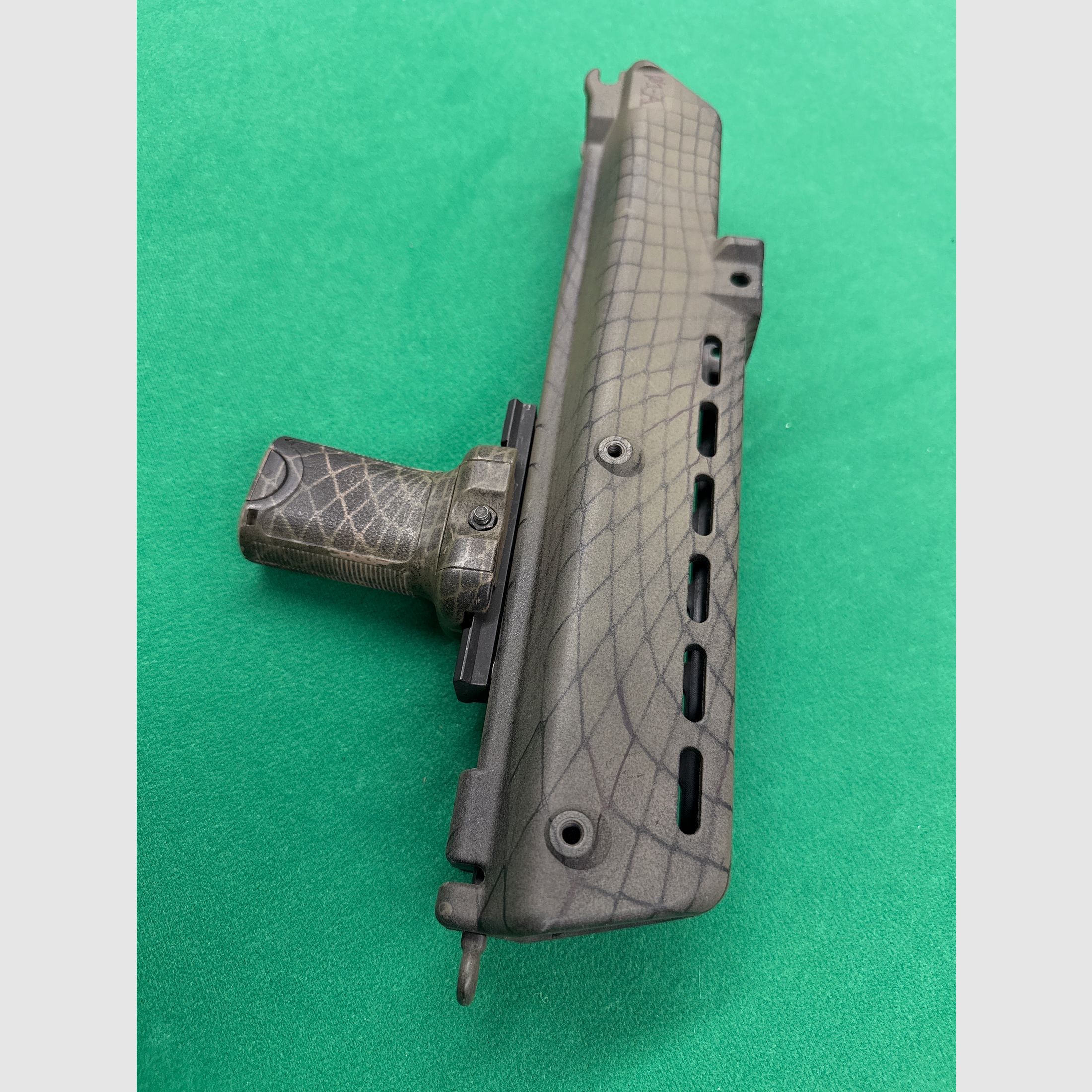 Heckler & Koch G36 / HK243 handguard + rail + front grip