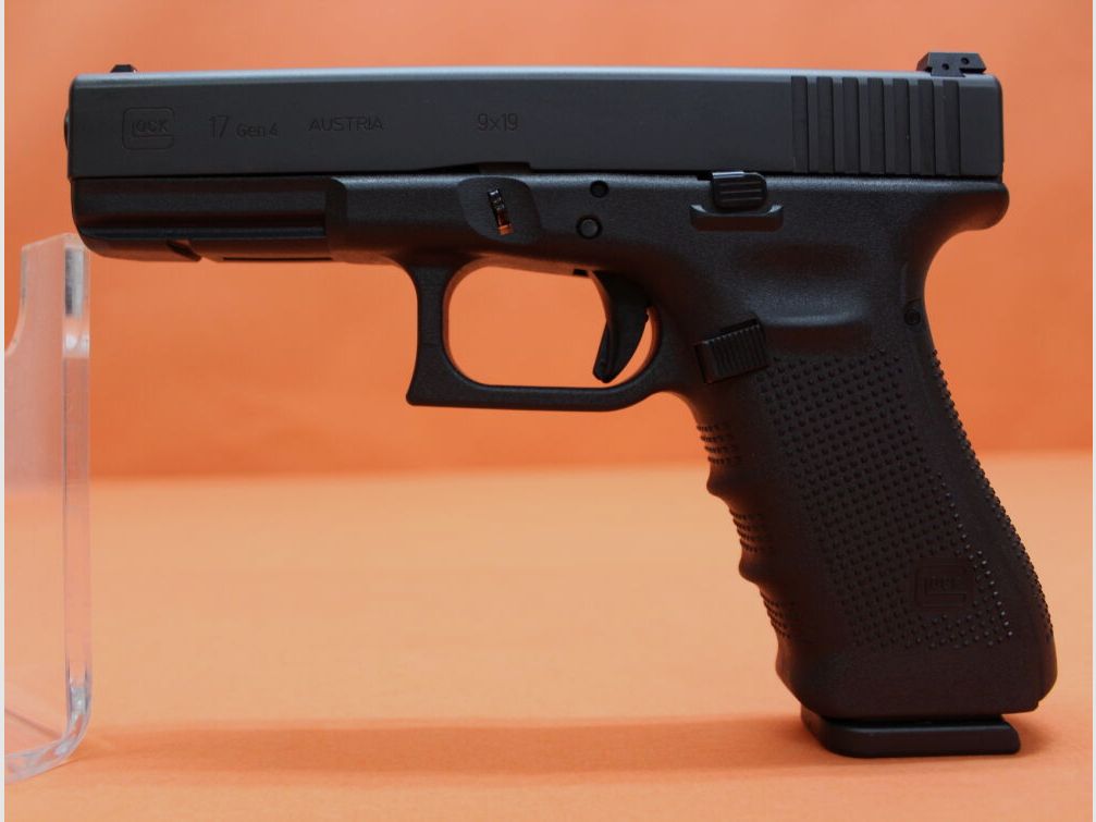 Glock Ha.Pistole 9mmLuger Glock17 Gen4 (ADJ) Lauf 114mm/ Reservemagazin (9mmPara/9x19), Bild 1 von 4