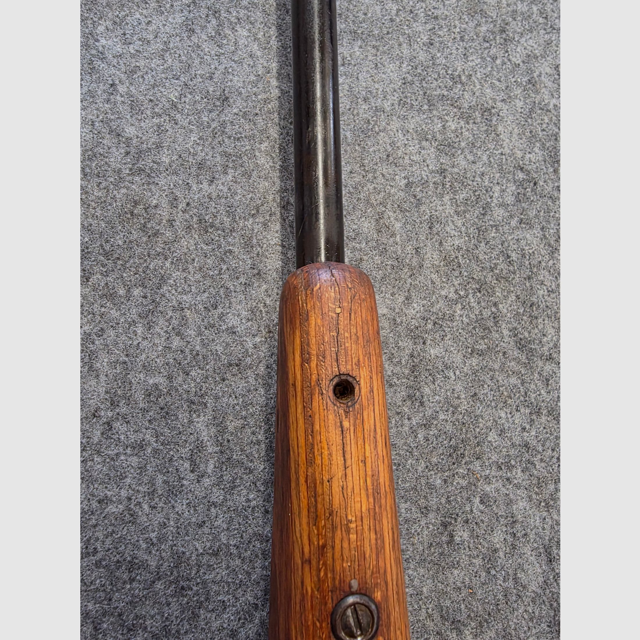 Haenel Mod. 49a met laminaatstock uit 1959 in goede staat, doorlader, geen 310