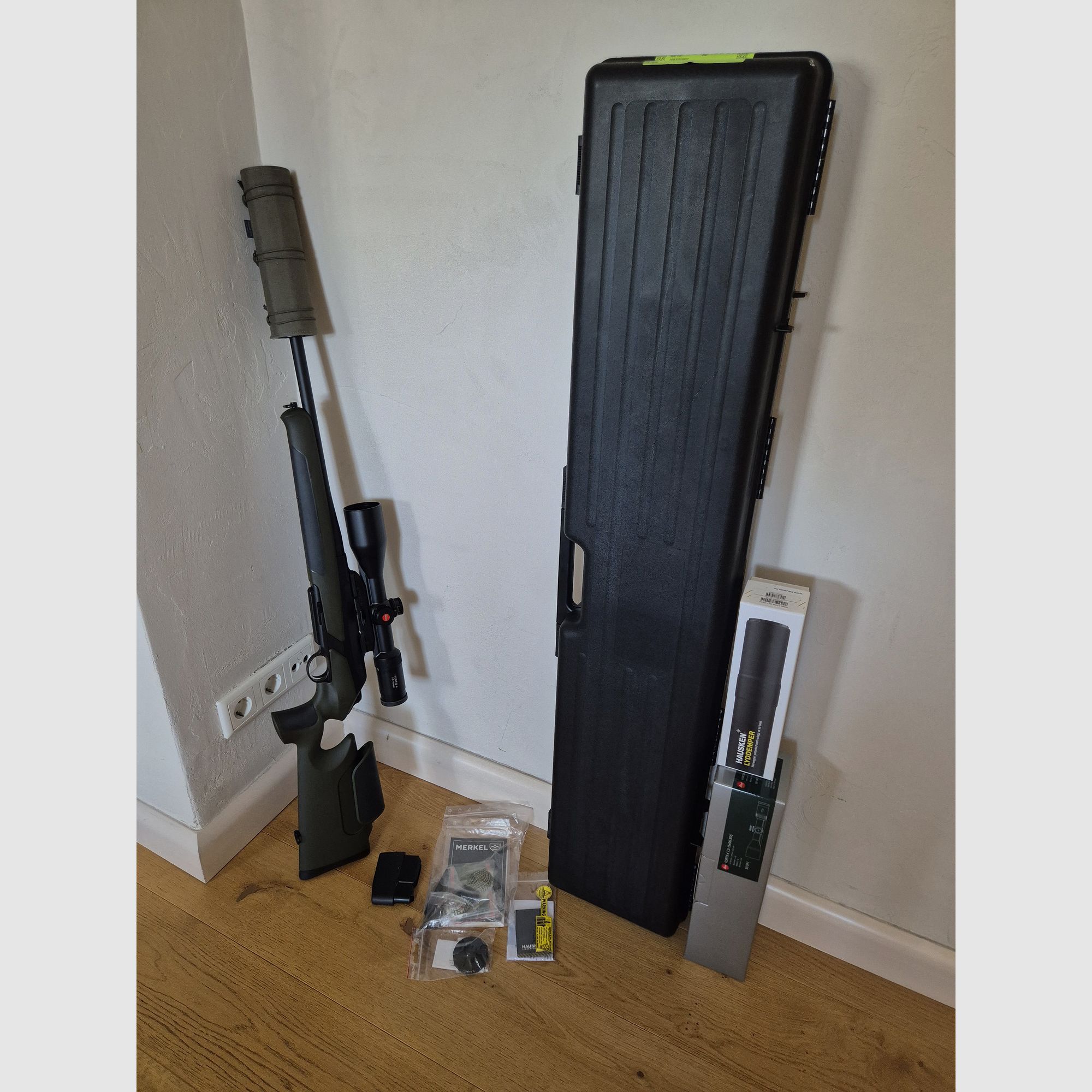 Merkel Helix Speedster Scout .308 inkl. Leica Fortis 6 und Hausken JAKT WD 60 XTRM MK2 – Neuwertiger Zustand