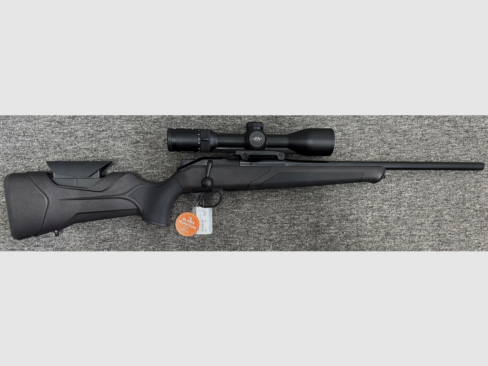 Blaser R8  2.0 Professionale .30-06 + M15x1 + LL 52cm + Blaser B2  2-12x50iC - Arma nuova