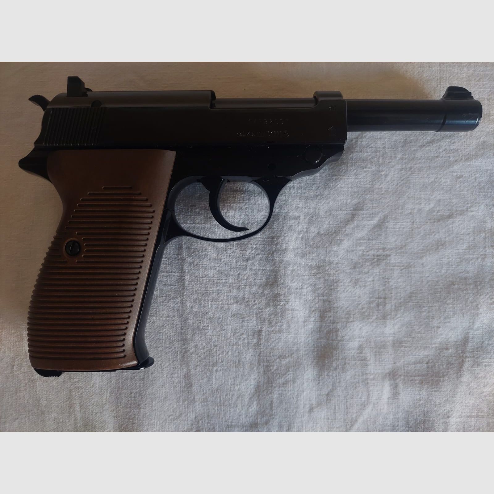 Umarex Legends Walther P38 CO2 BB