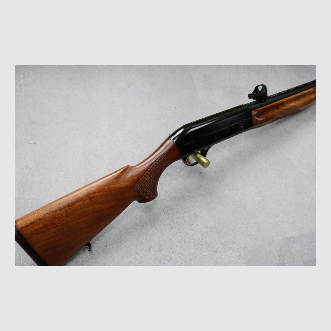 halbautomatische Flinte Benelli Manchino mit Reddot Manchino Auswurf Links