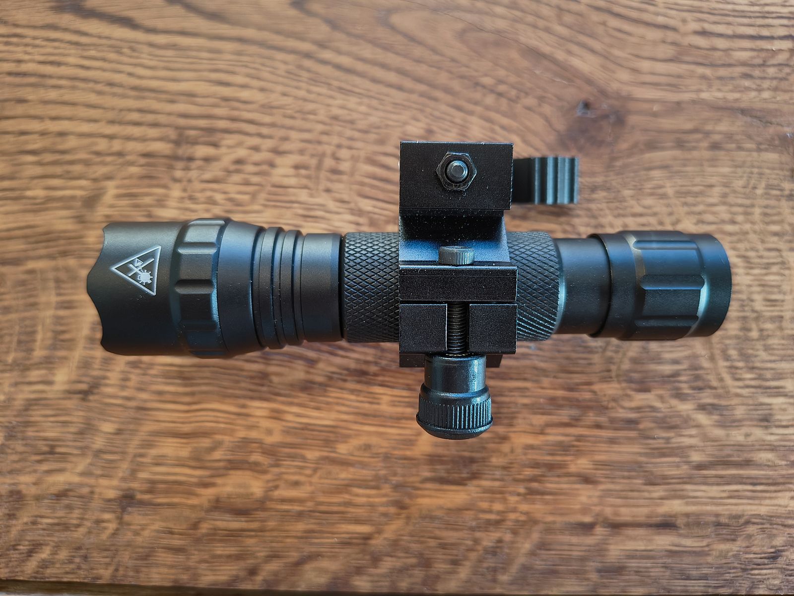 Sytong HT-770 (y compris adaptateur universel) + 850 nm projecteur infrarouge (y compris montage)