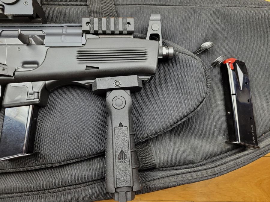 Chiappa PAK9 – 9×19 – 2 magazijnen – Schaftadapter – Geco 2MOA roodpunt – Perfecte PCC voor de stand. Nieuw!, afbeelding 12 van 19
