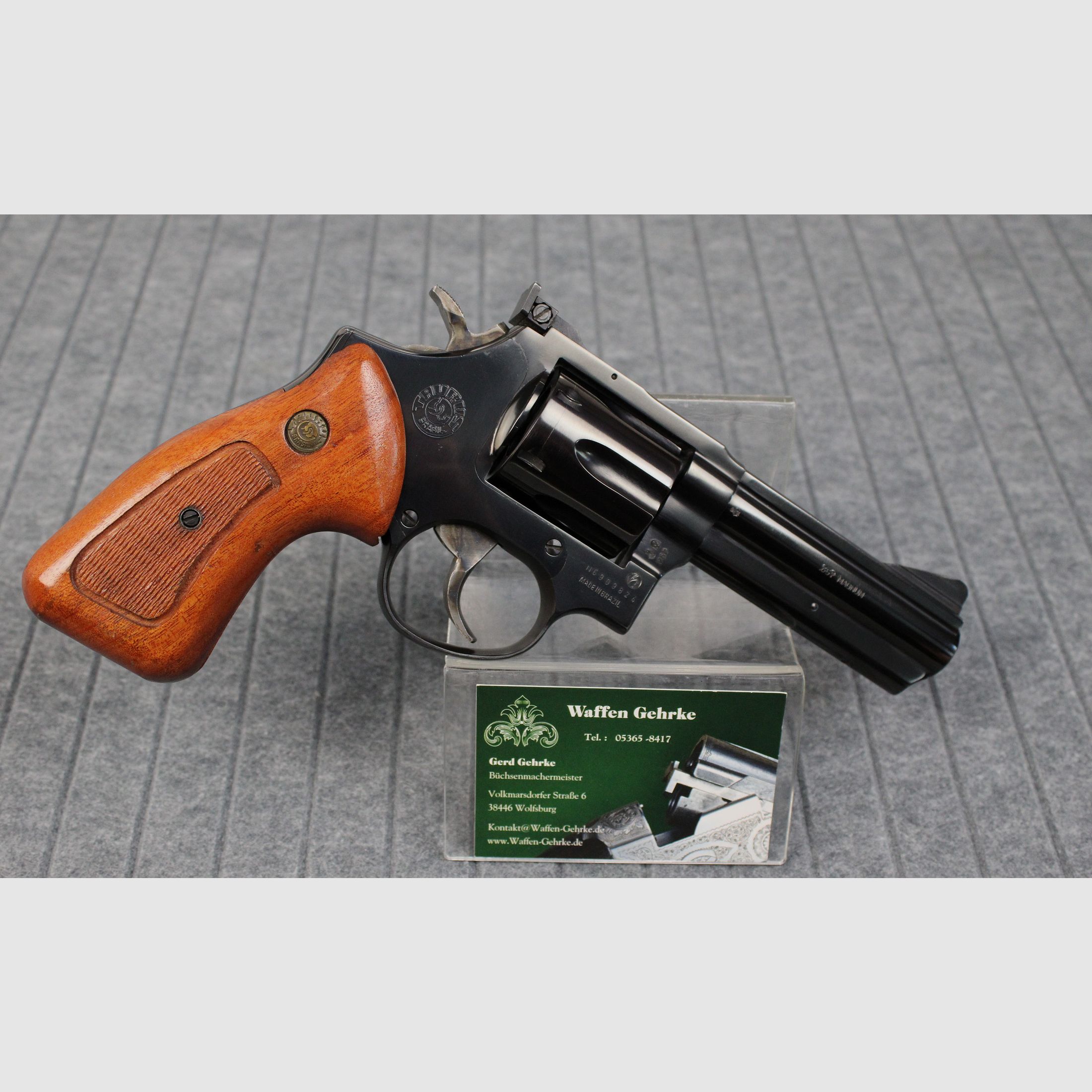 Taurus Brasil Mod. 669 .357 Mag. 4" Revólver