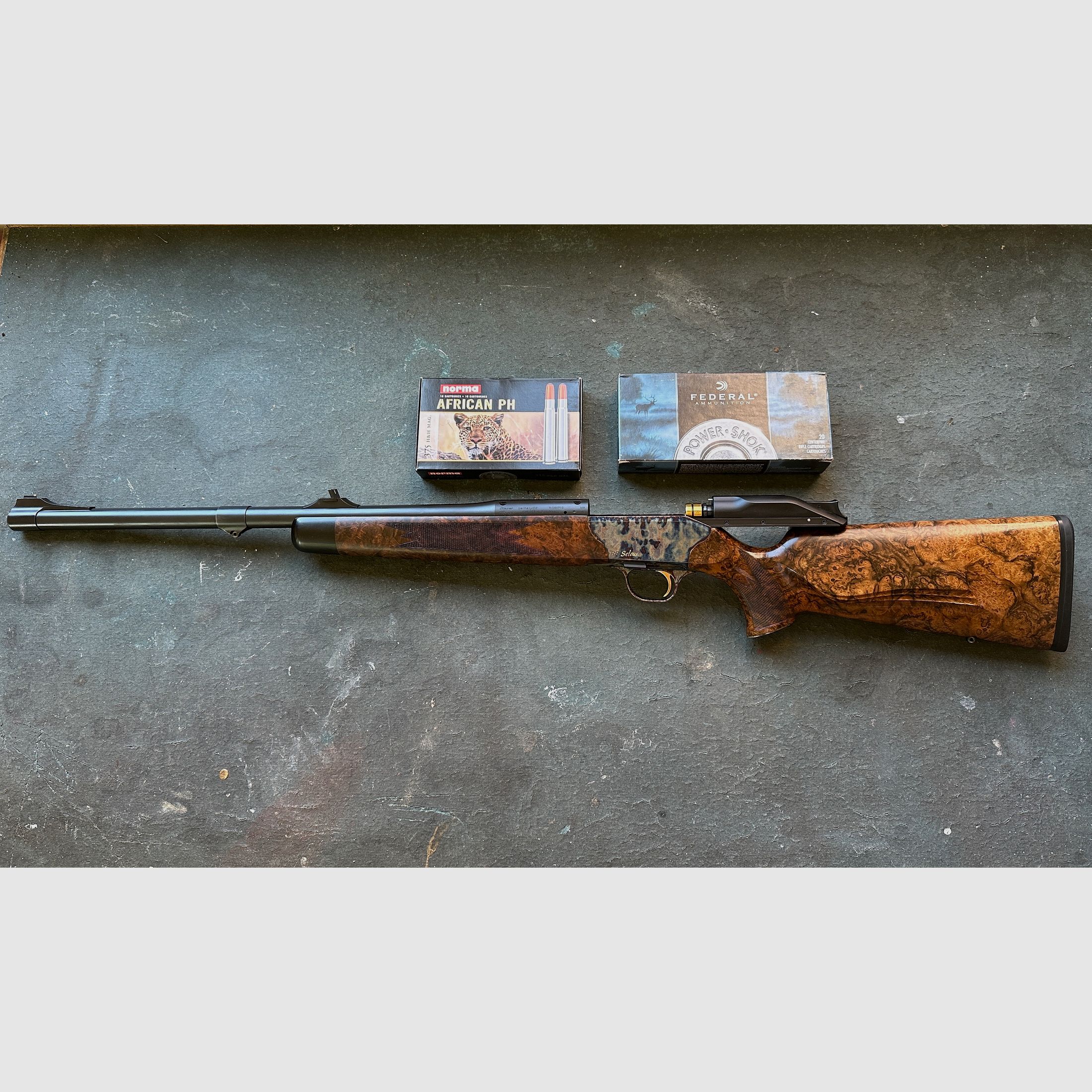 Blaser R8 Selous Custom 375H&H