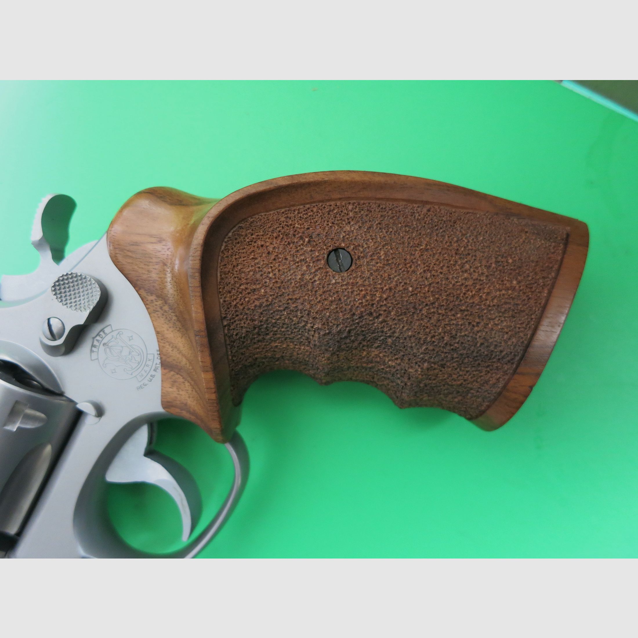 Revolver de sport, revolver de tir Smith & Wesson, modèle 617, 22 Target Champion, .22lr + poignée de sport #85