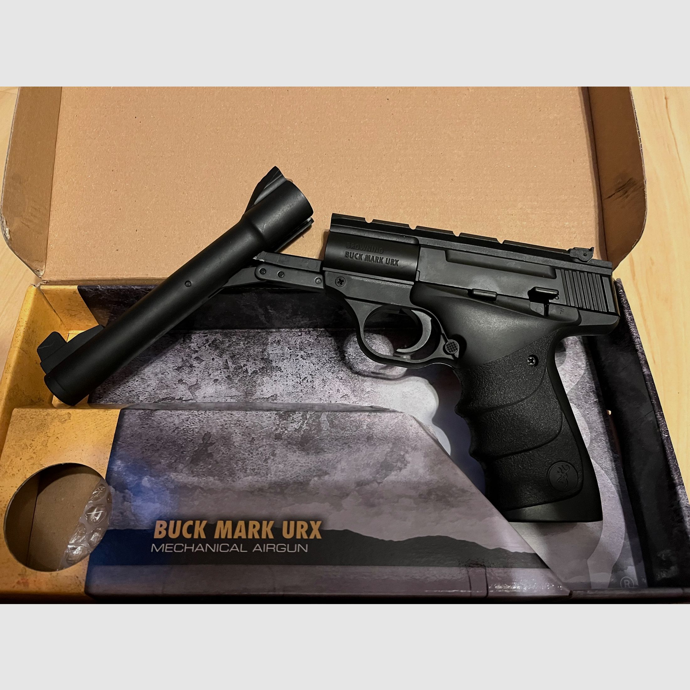 Browning Buck Mark pistola ad aria compressa, immagine 1 di 5