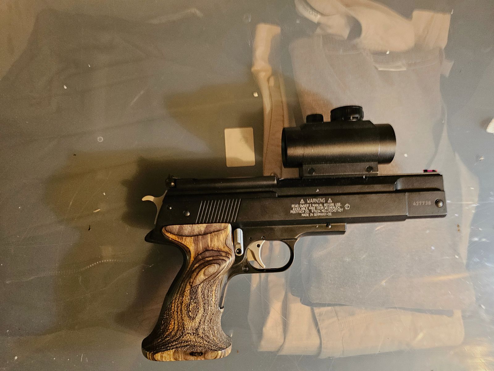 HW 45 Black Star mit laser Optik 