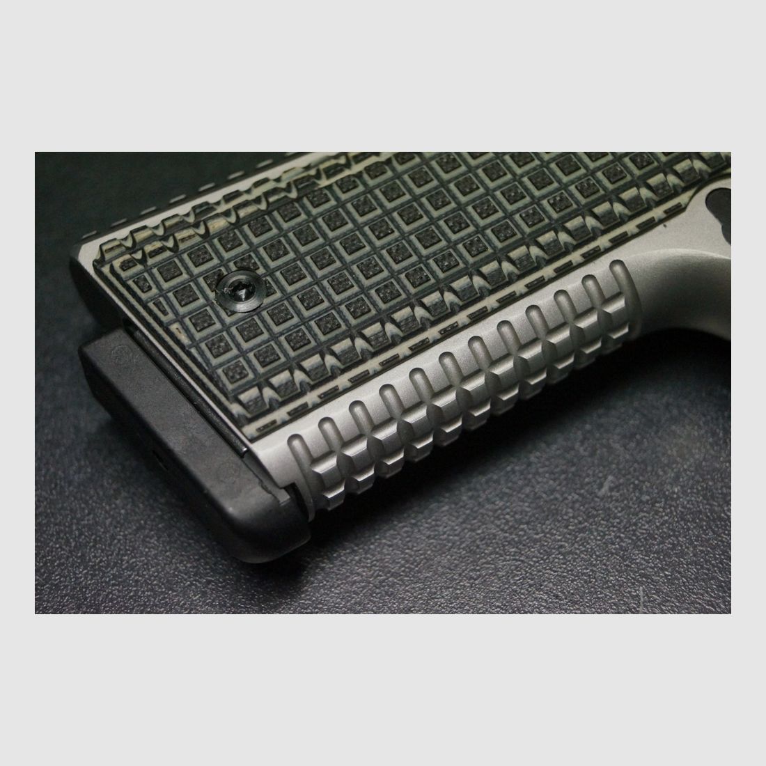 Springfield Armory 1911 Emissary, Bild 5 von 9