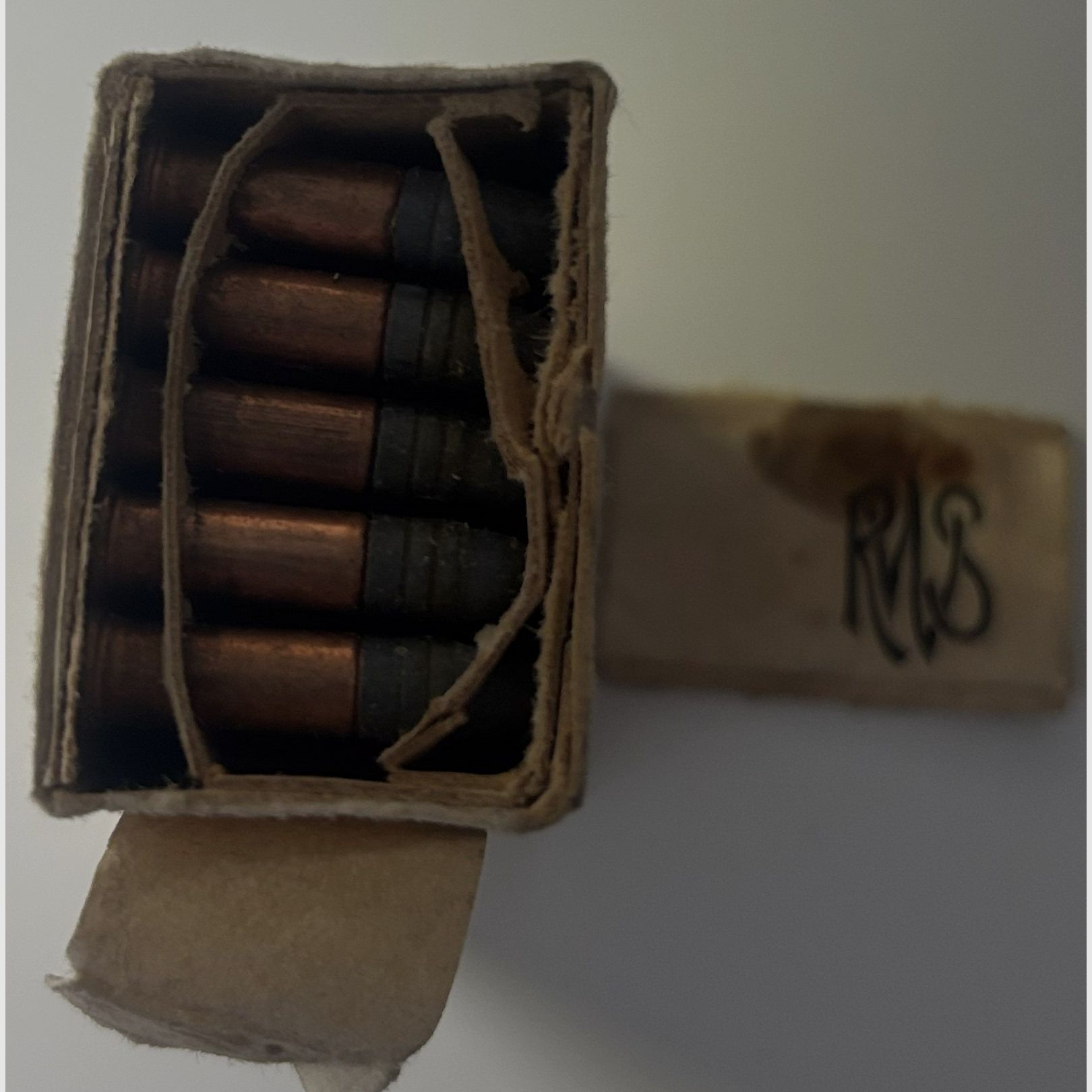 Oude RWS doelmunitie Kal.5,6 lang (.22lfb) - ca.1946 - 50 patronen - verzamelobject