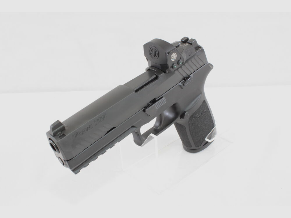 Sig Sauer P320 Fullsize Optic Ready con mirino a punto rosso Romeo 1