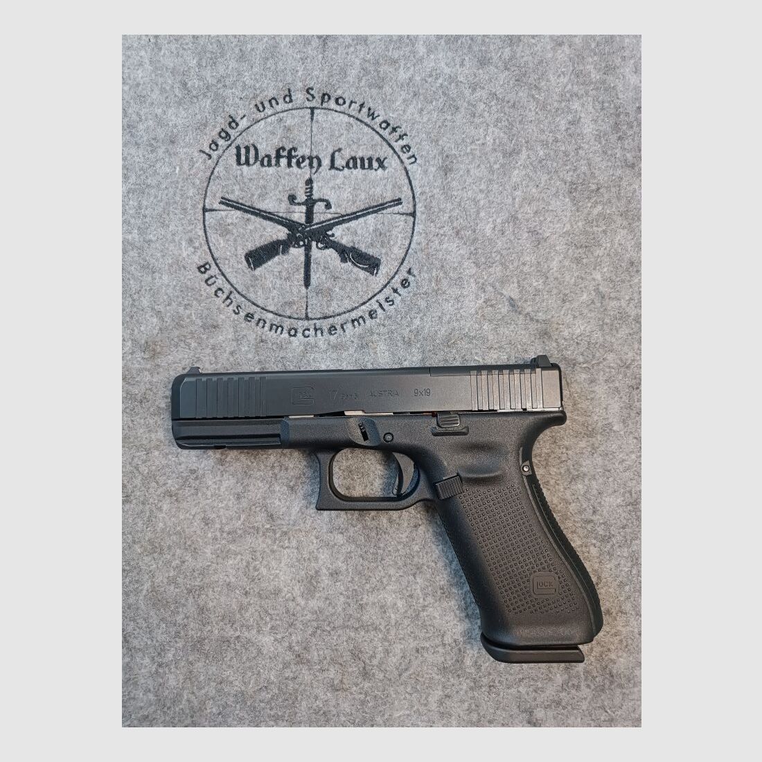 Glock Mod. 17 Gen.5 OR as good as new!