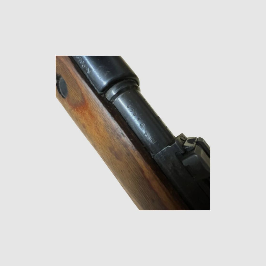 Marcatura sconosciuta B K 98