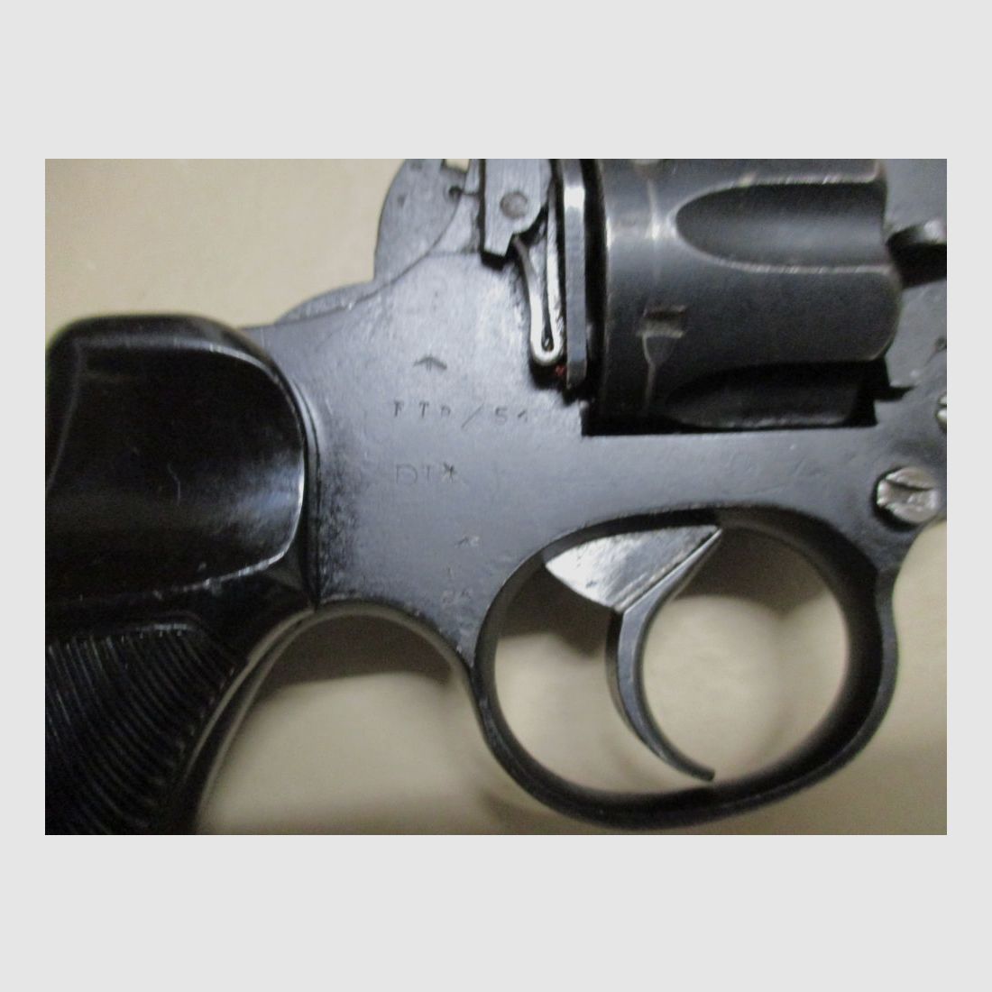 Revolver Enfield FTR 54 .38 S&W canon miroir brillant