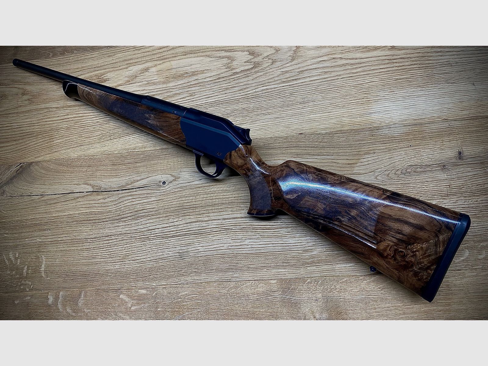 Blaser R8 clase de madera 7 / bola de acero grabada con piel de pez / calibre y longitud del cañón a elección